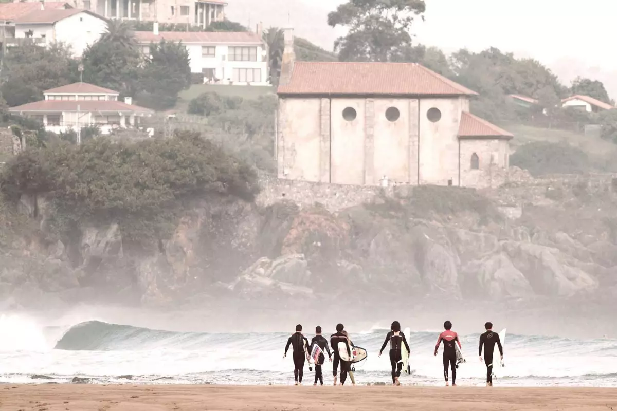 Mejores países para surfear: playas increíbles para surf