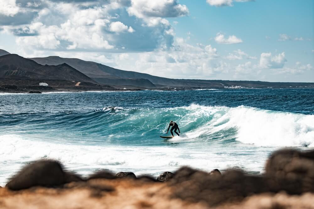 El Quemao: Volcanic headland and choppy seas at El Quemao beach, Lanzarote