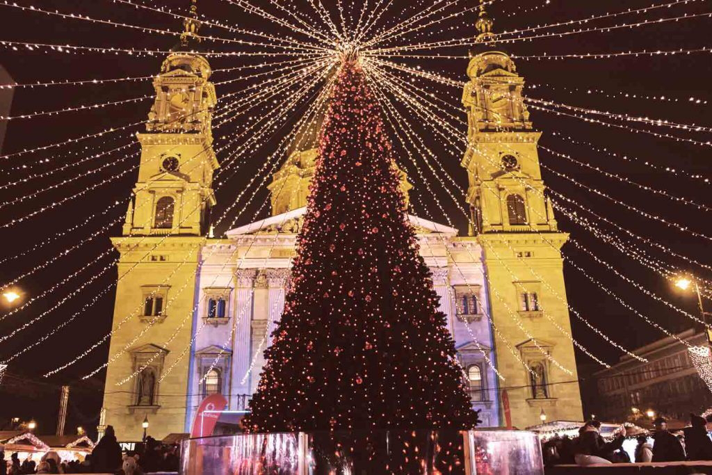 You're sure of finding tasty mulled wine in the Christmas markets of Budapestwine