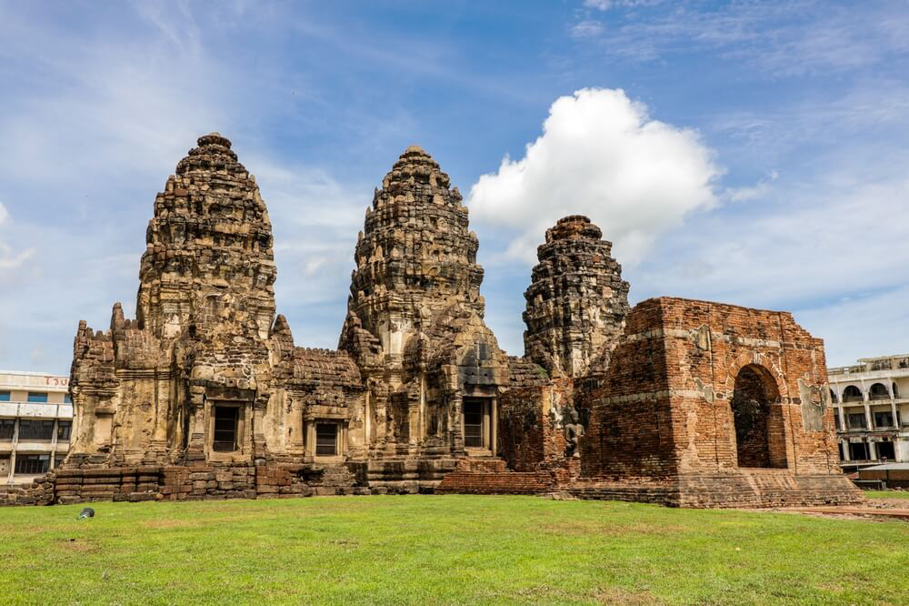 Der sogenannte Affentempel in Lop Buri, Thailand: Wat Phra Prang Sam Yot.
