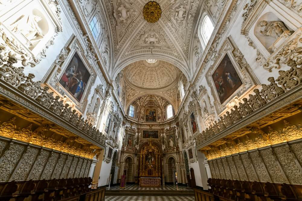 Cartuja Monastery: Baroque carved interiors in white and gold