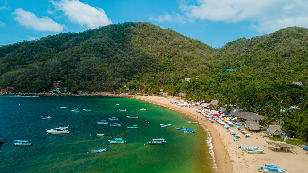 Day trips from Puerto Vallarta are a great way to explore nearby towns.