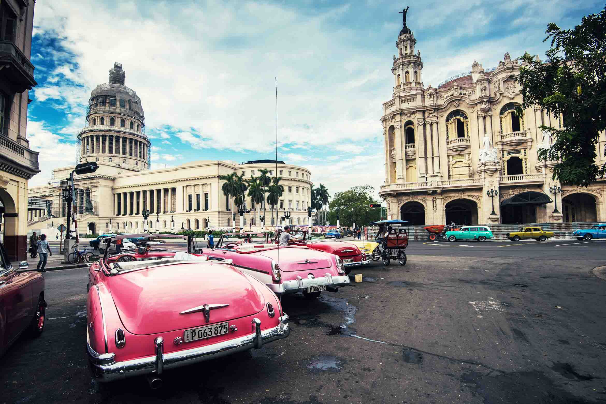 Куба фото. Купить Сити тур в Гавану. Coches del Capitolio - Havana * Photography - Romain le masn.