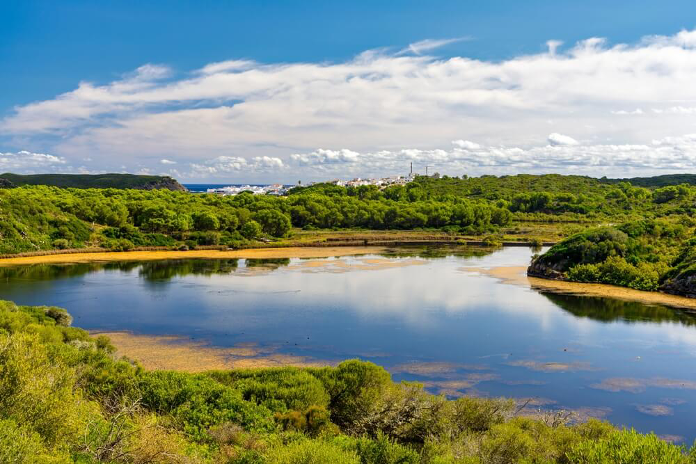 Lagune im Naturschutzgebiet s'Albufera des Grau auf Menorca, Balearen.