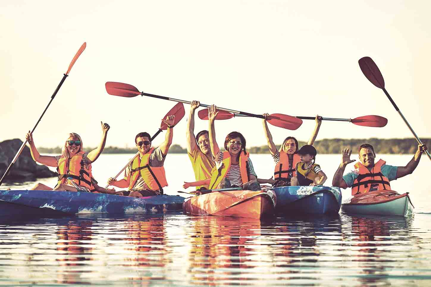 Kayak holidays are brilliant summer activities for the whole family