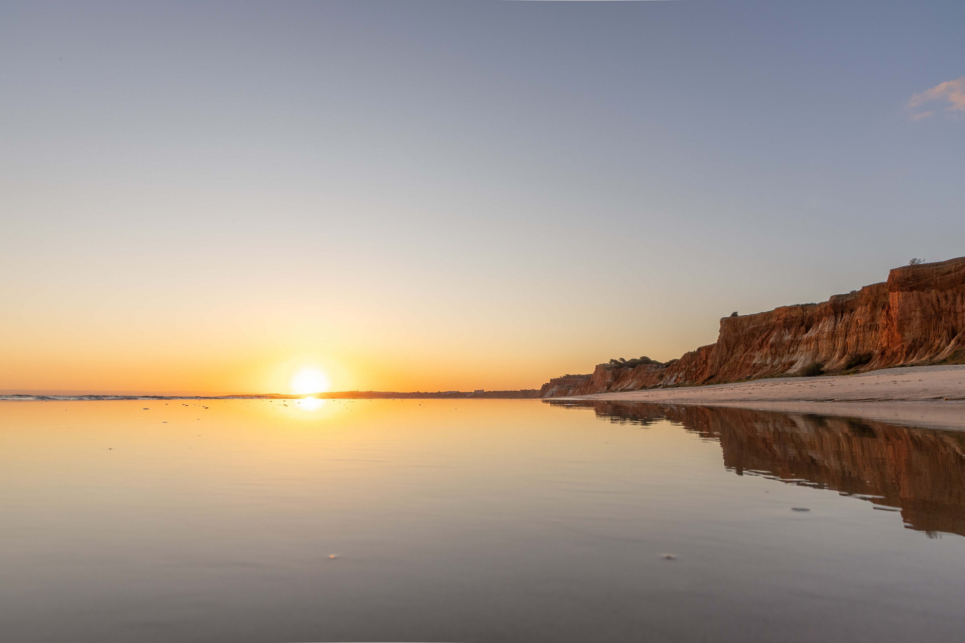 Welttag der Ozeane: Sonnenuntergang über dem Meer.