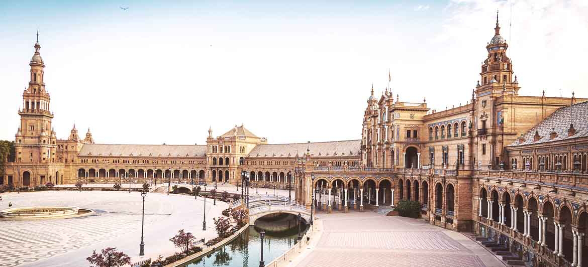 Unumgänglich auf einem Sevilla-Kurztrip: die Plaza de España