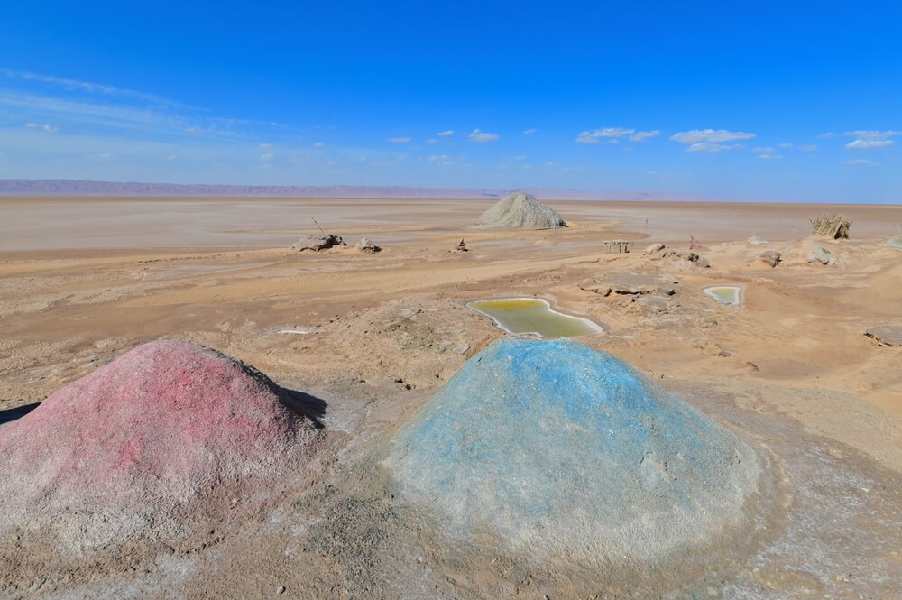 Trockener Salzsee Chott el Djerid in Tunesien: ein beliebtes Ziel bei einer Wüstentour.