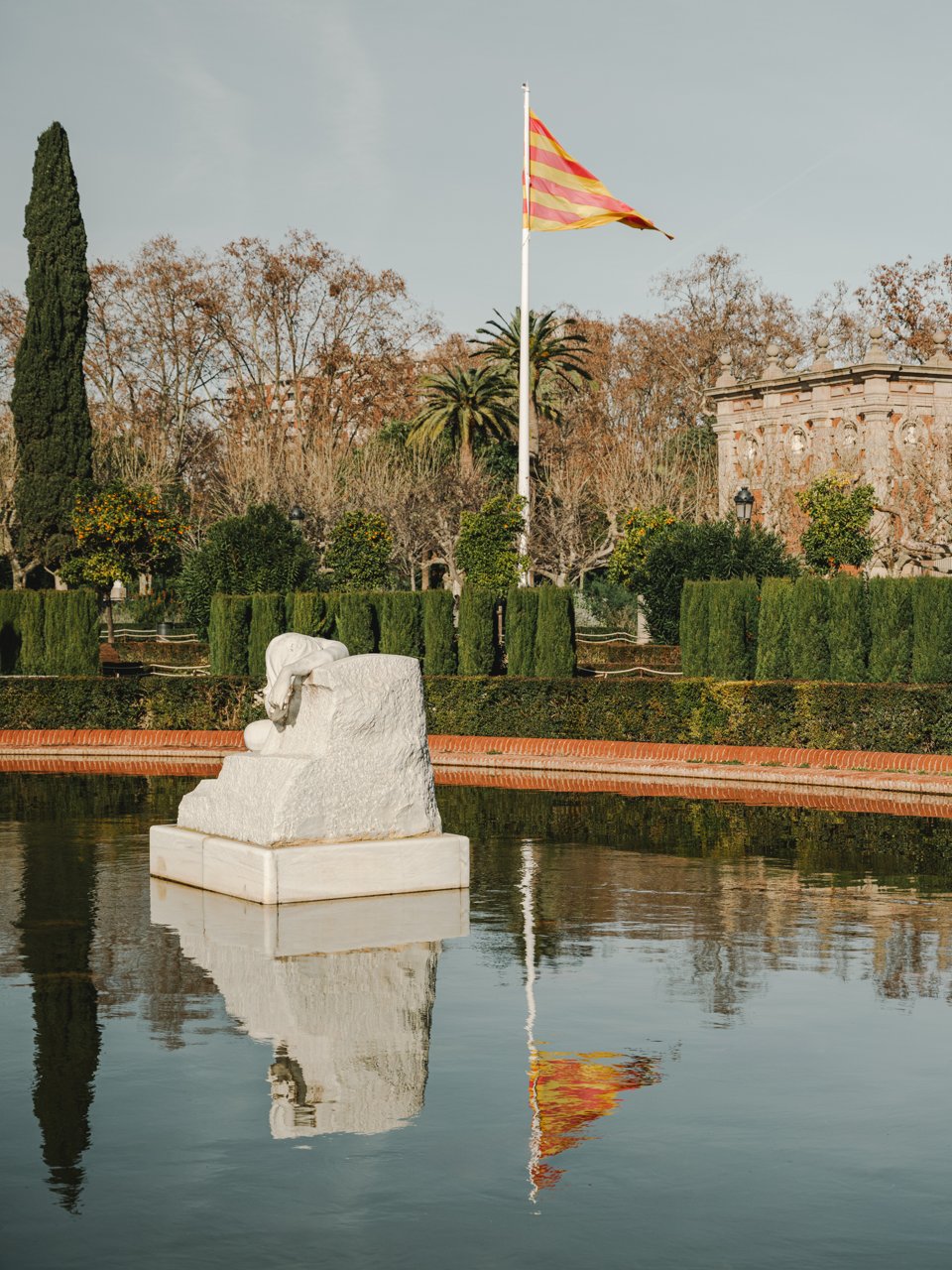 Façana principal al Parc de la Ciutadella