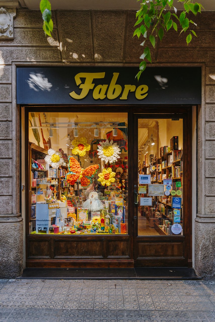 Entrada de la llibreria Fabre