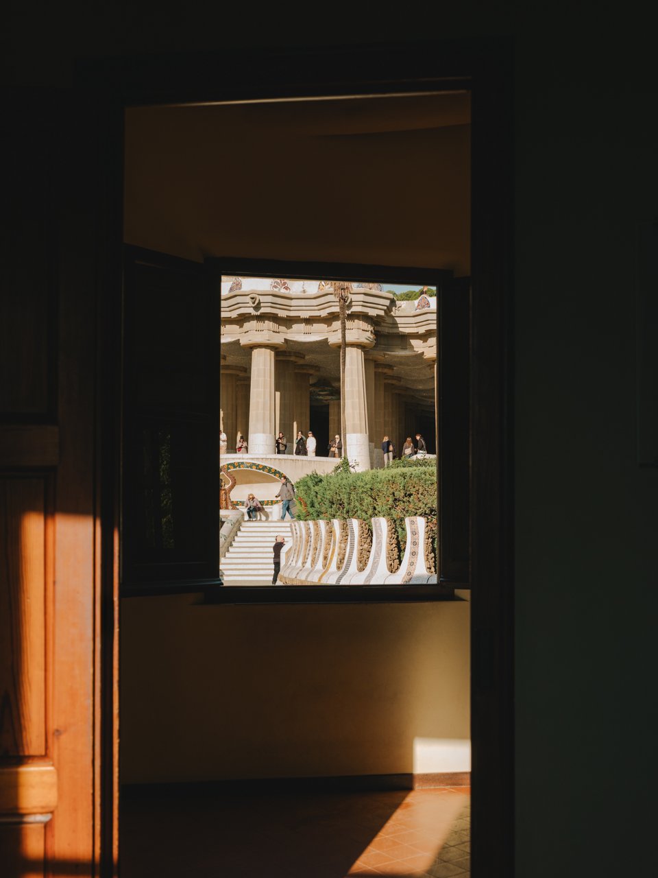 Finestra Casa del Guarda del Park Güell. Museu d'Història de Barcelona