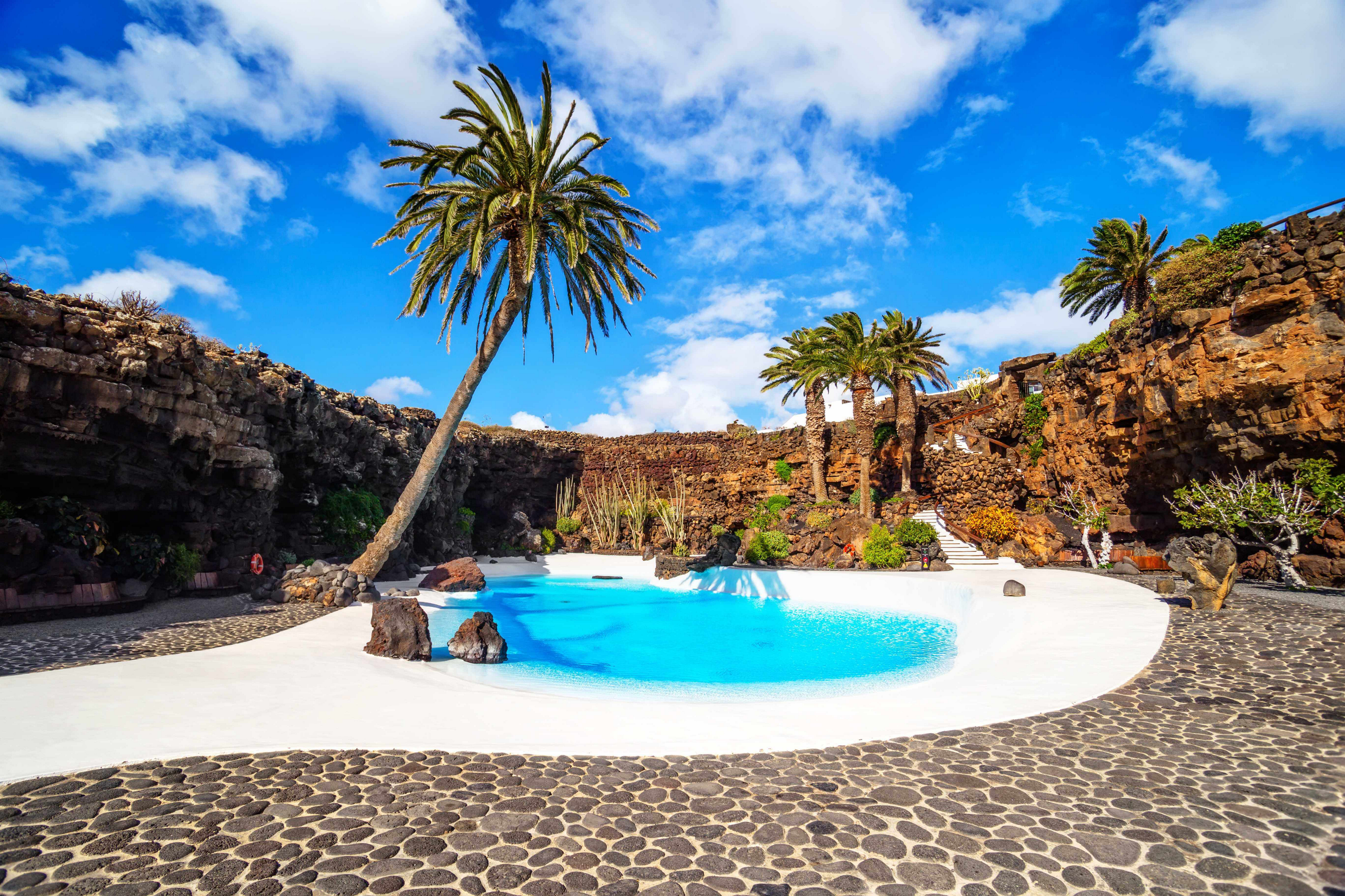 Ein von César Manrique entworfenes Wasserbecken auf Lanzarote.