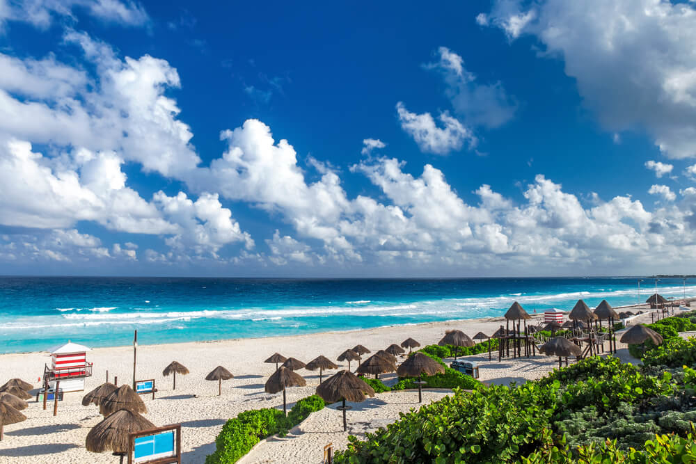 Must do things in Cancún: White sand beach of Playa Delfines viewed from above