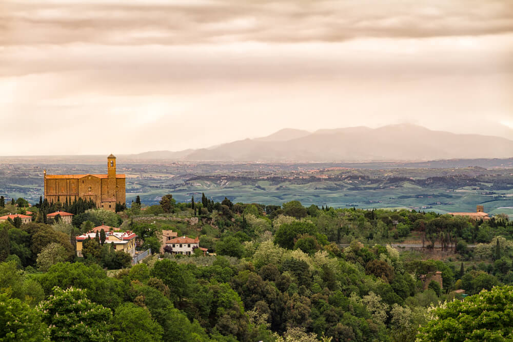 pueblos de italia bonitos