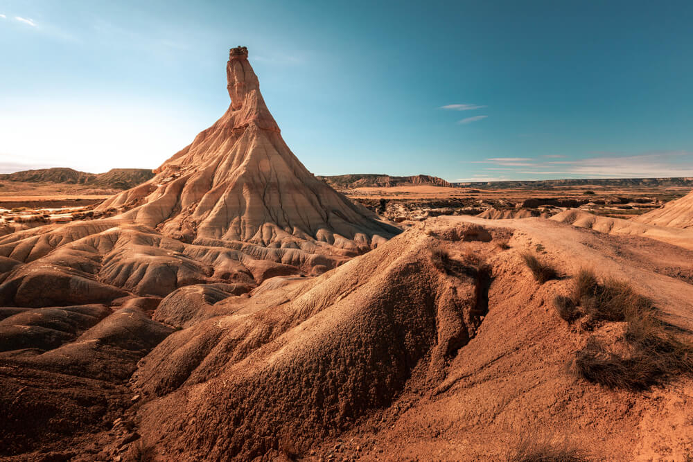 Navarra Sehenswürdigkeiten: Felsformation in der Wüstenlandschaft der Bardenas Reales