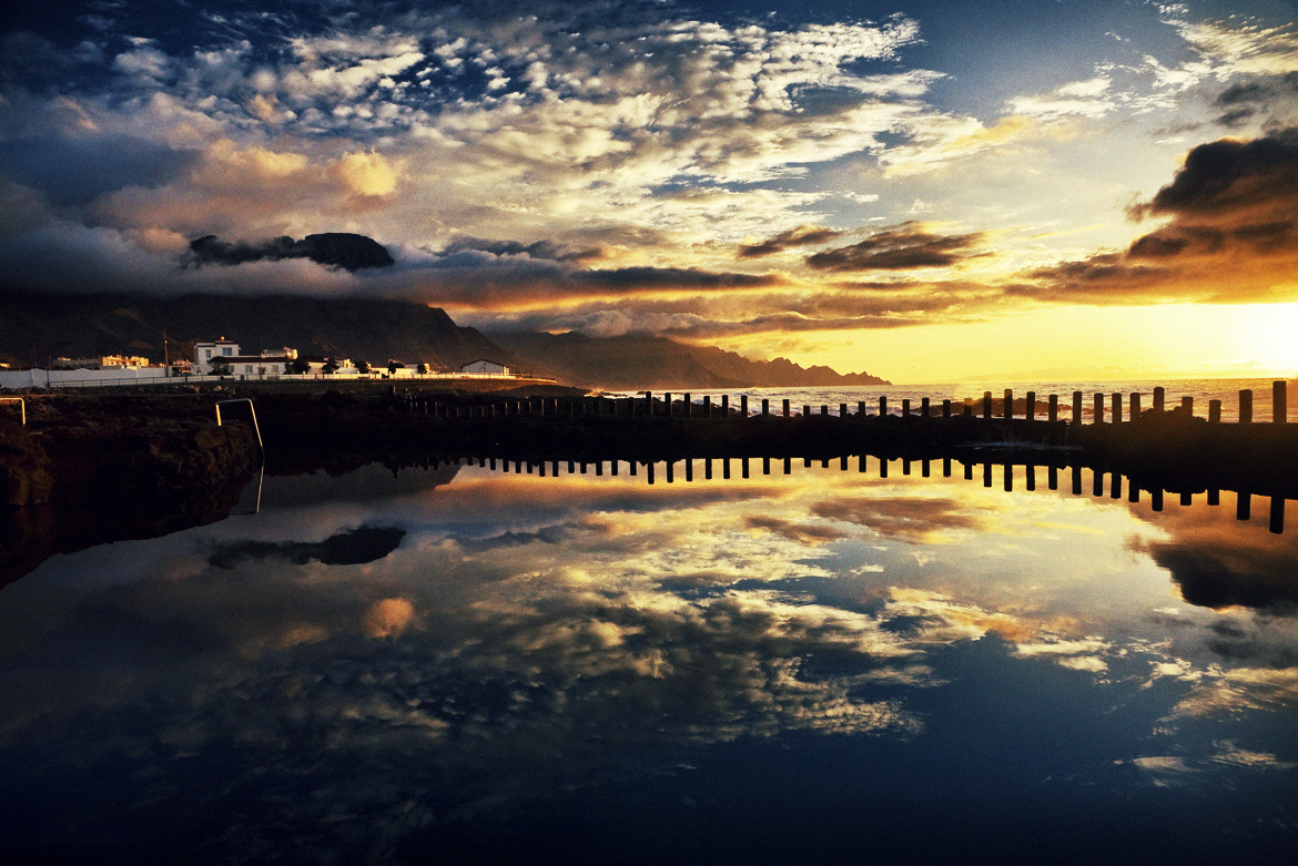 pin-and-travel-natural-pools-agaete-gran-canaria@2x