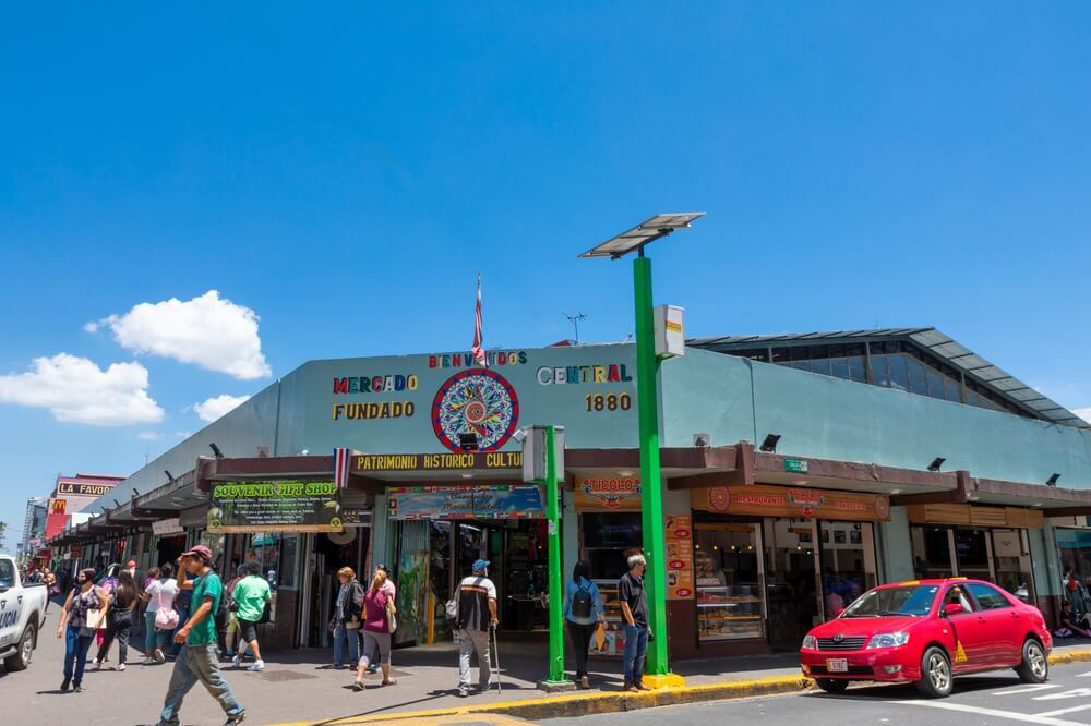 San José, Costa Rica, Sehenswürdigkeiten: Eingang zur historischen Markthalle.