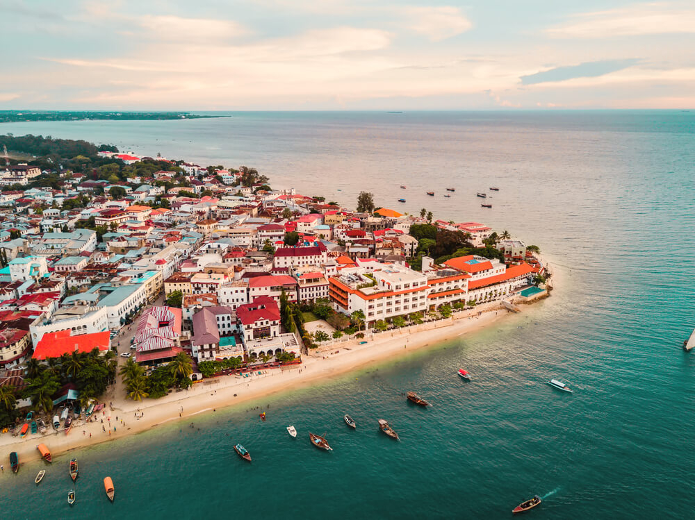 Sansibar Sehenswürdigkeiten: Stone Town aus der Vogelperspektive.