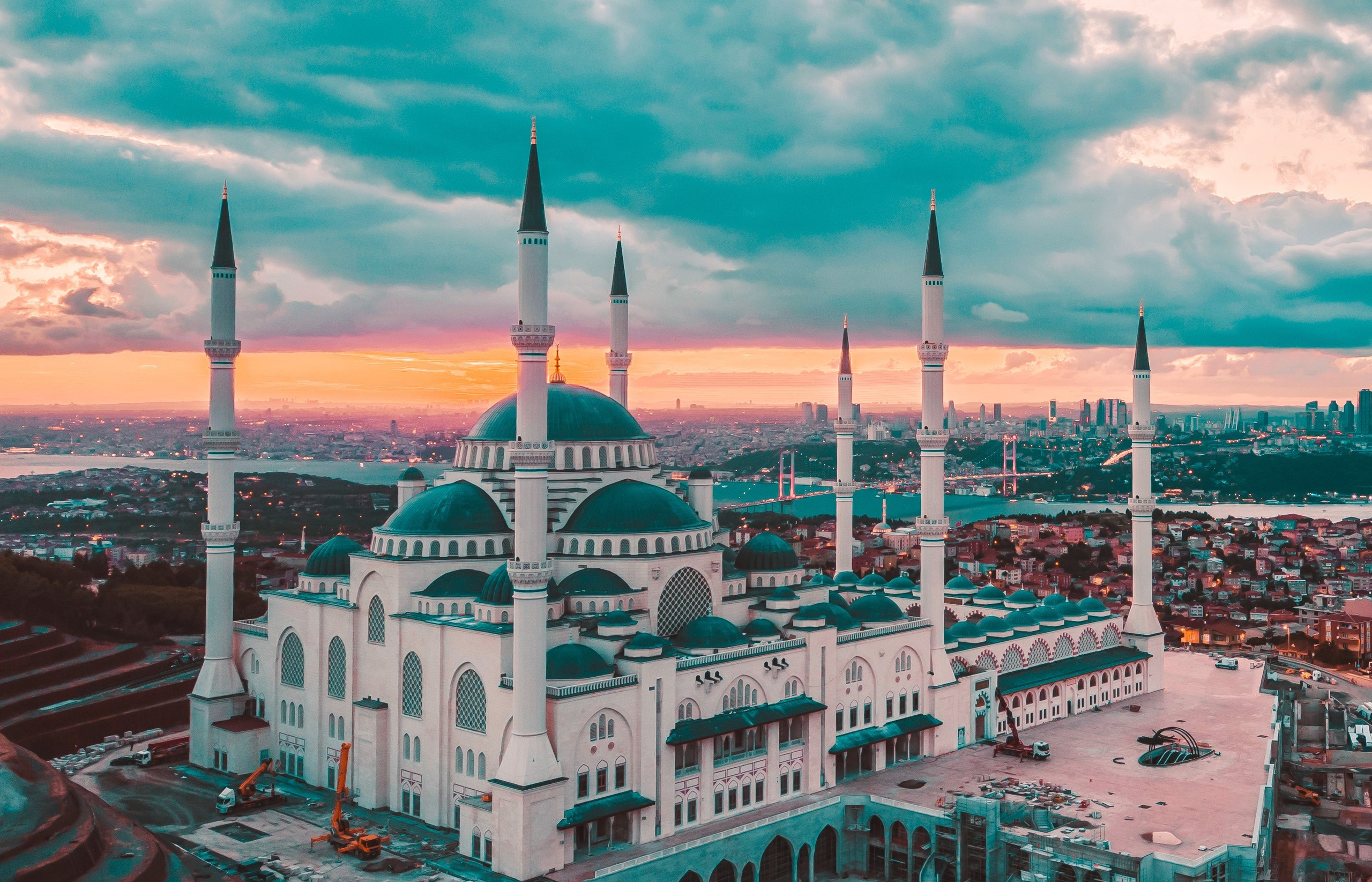 donde viajar en pareja europa  santa sofia estambul turquia atardecer