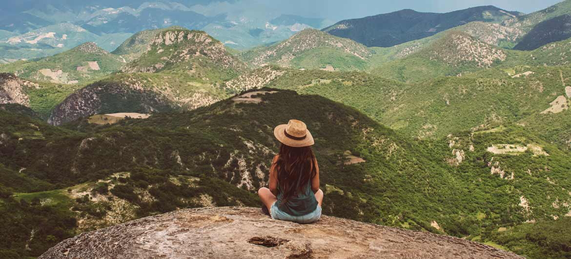 Discover the best ways to stay safe and healthy when travelling alone in Mexico