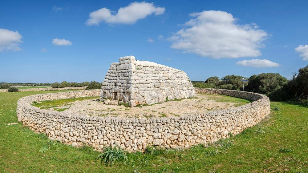 Naveta des Tudons auf Menorca.