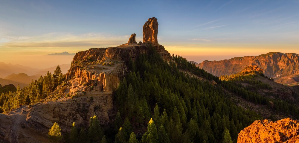 Roque Nublo: A view of the rural park from above at sunset