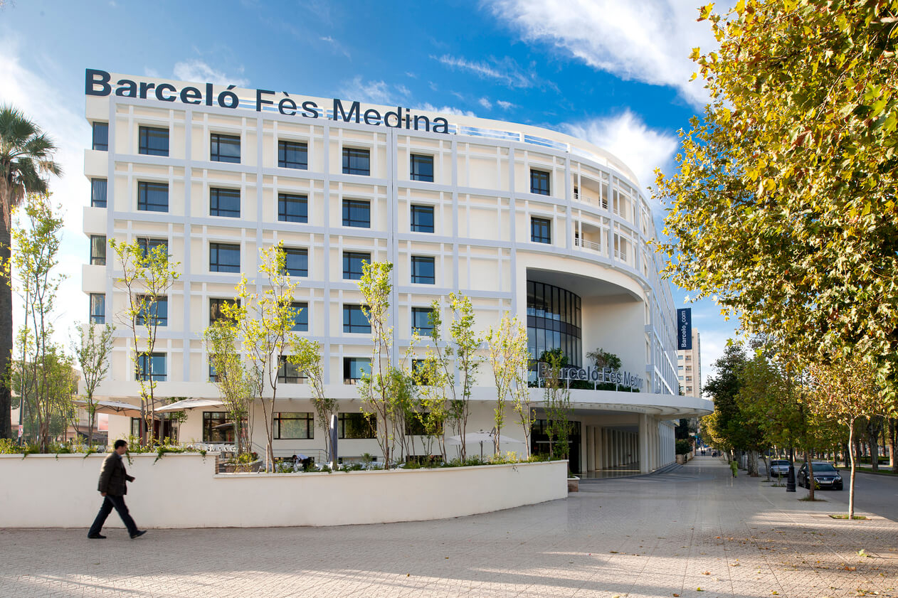 Things to see in Fez: A close-up of the facade of the Barceló Fès Medina hotel