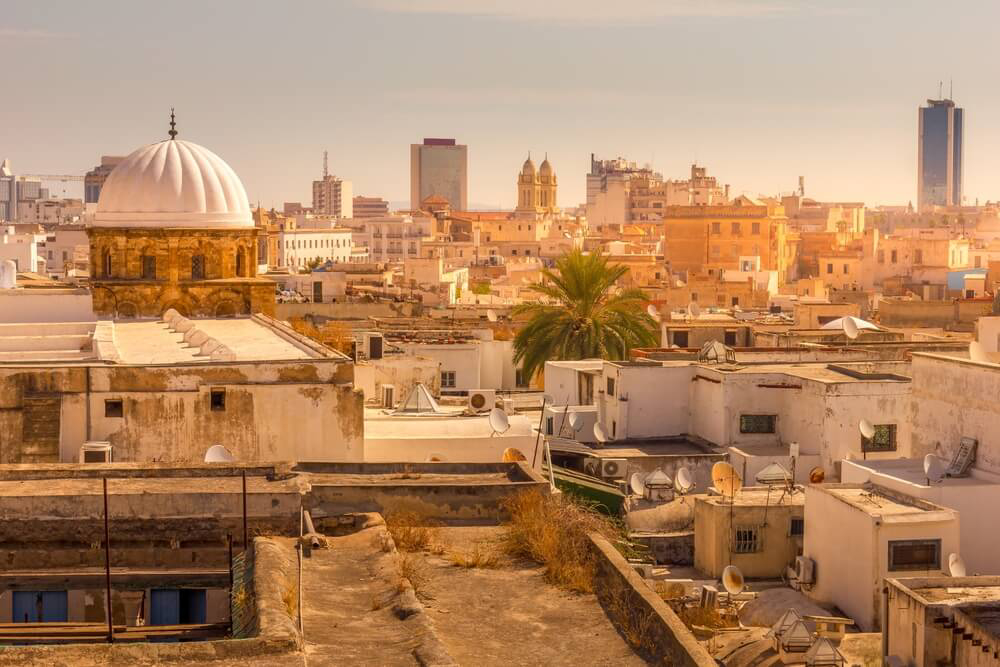 Sicht der tunesischen Hauptstadt Tunis aus der Vogelperspektive.