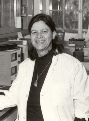  Esther Lederberg