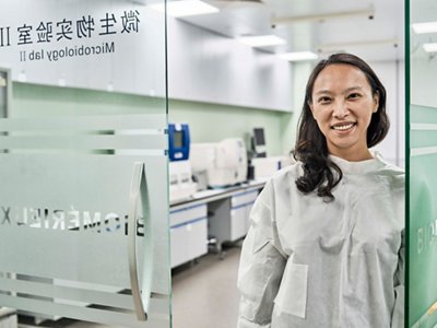 woman in laboratory