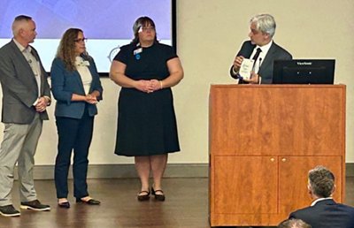 bioMérieux presents OhioHealth with COE award