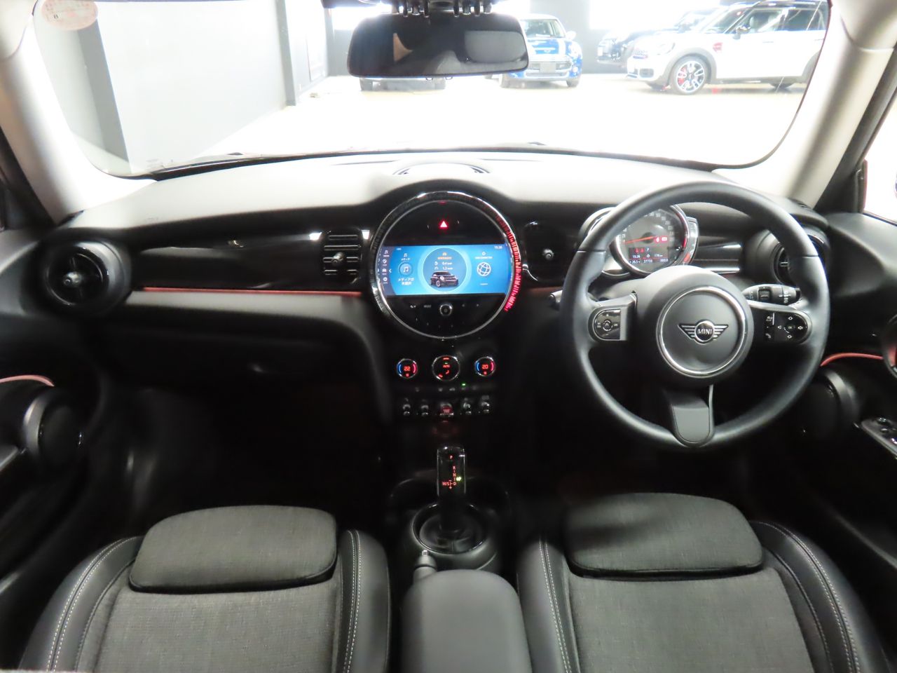 MINI Cooper F56 RHD
