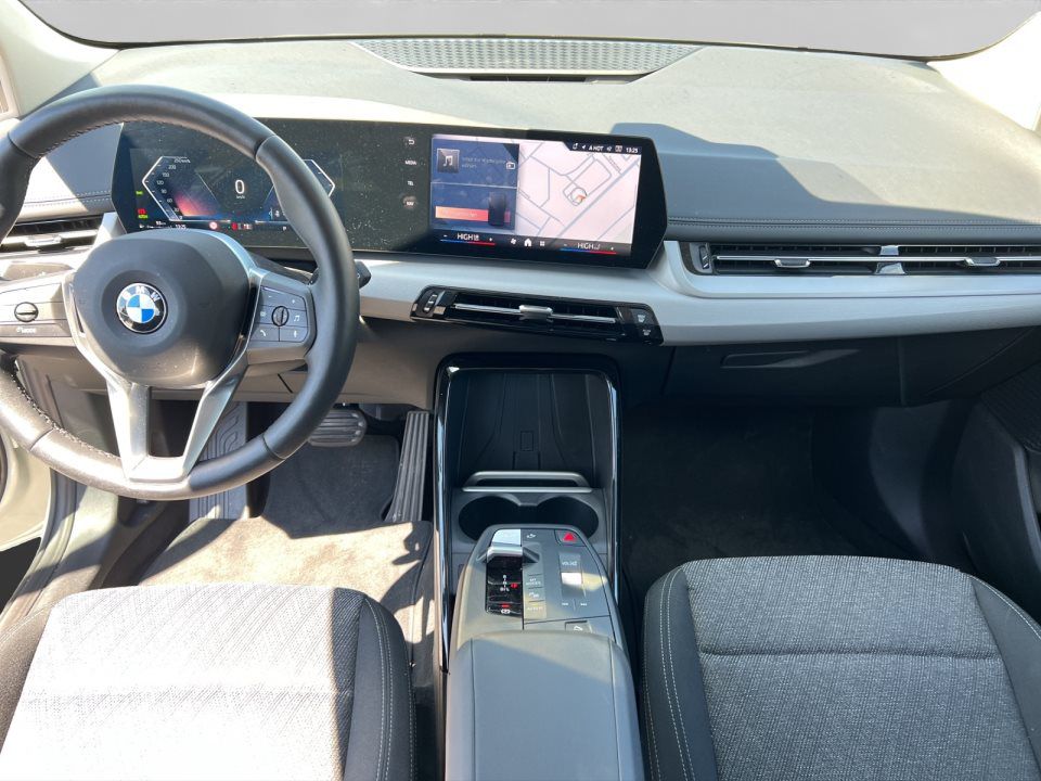 BMW 218