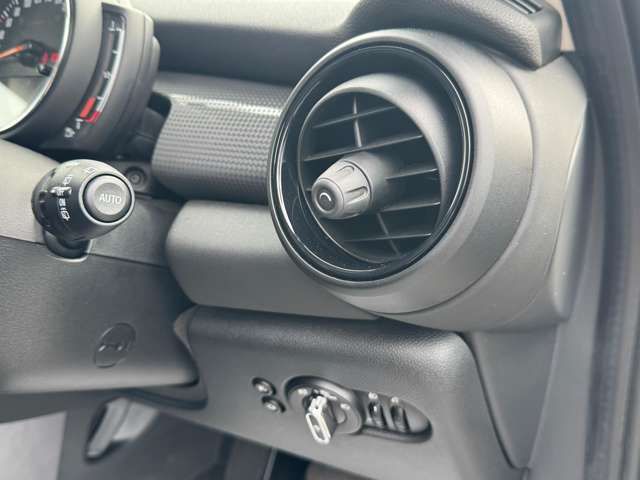 MINI F55 Cooper D 5dr Hatch LCI