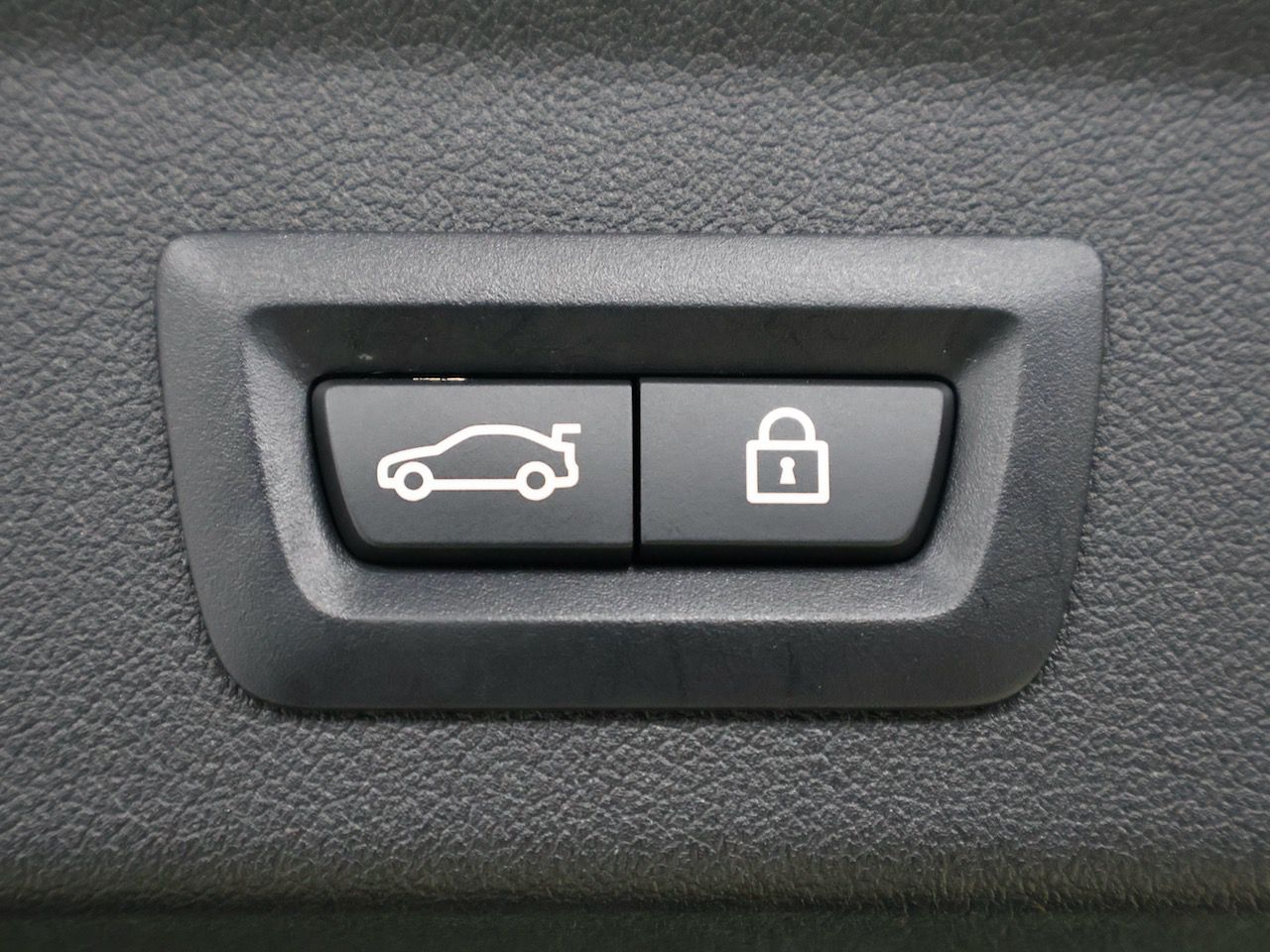 F40 118d Sports Hatch 5-door B47 2.0d