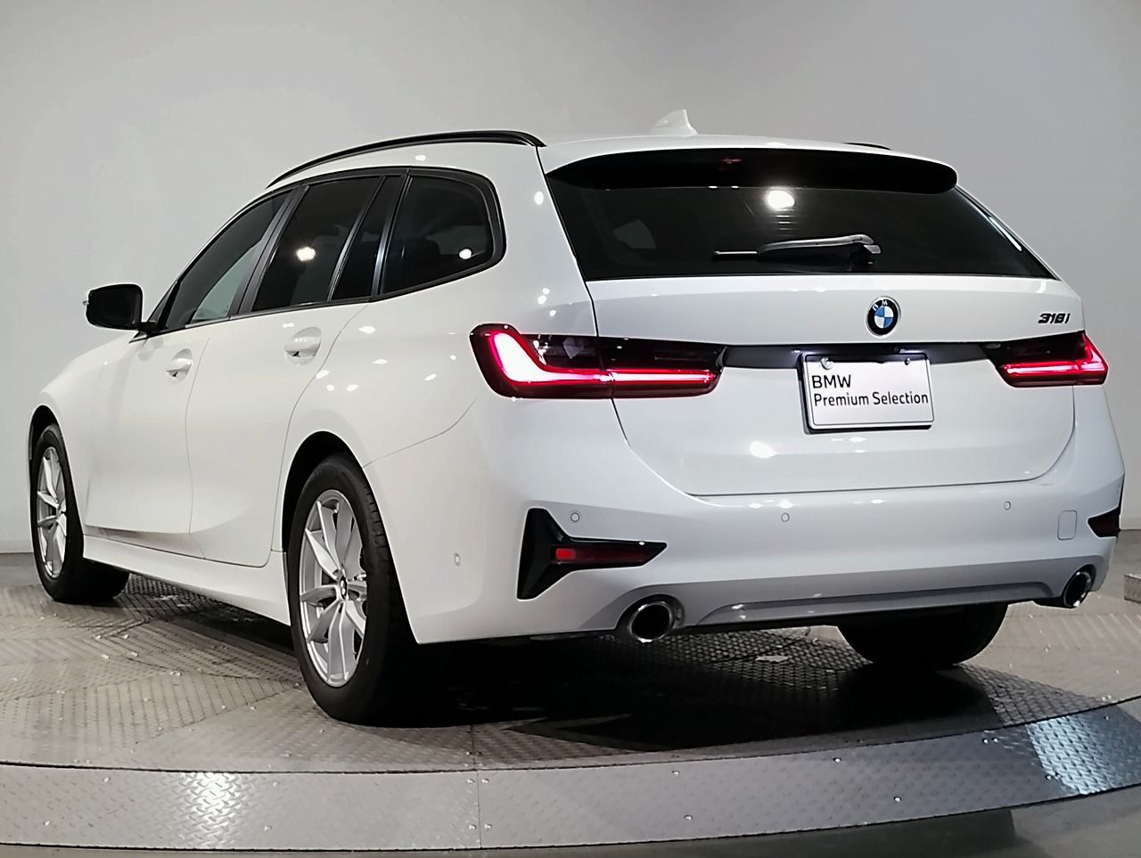 G21 318i Touring