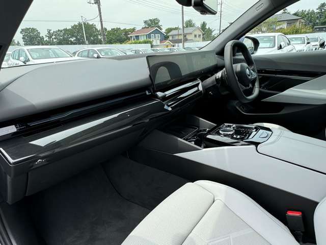 520i Sedan RHD