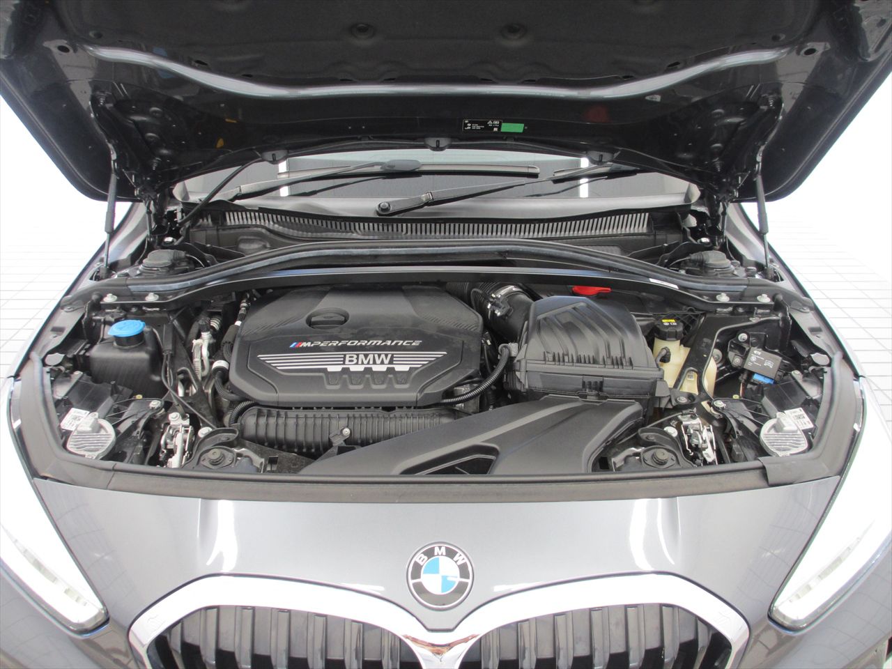 F40 M135i xDrive Sports Hatch 5-door B48 2.0i