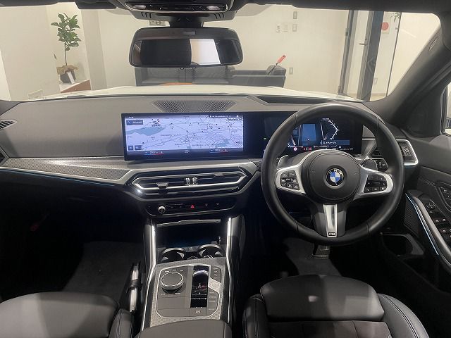 318i Touring RHD