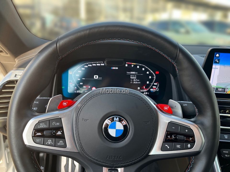 BMW M8