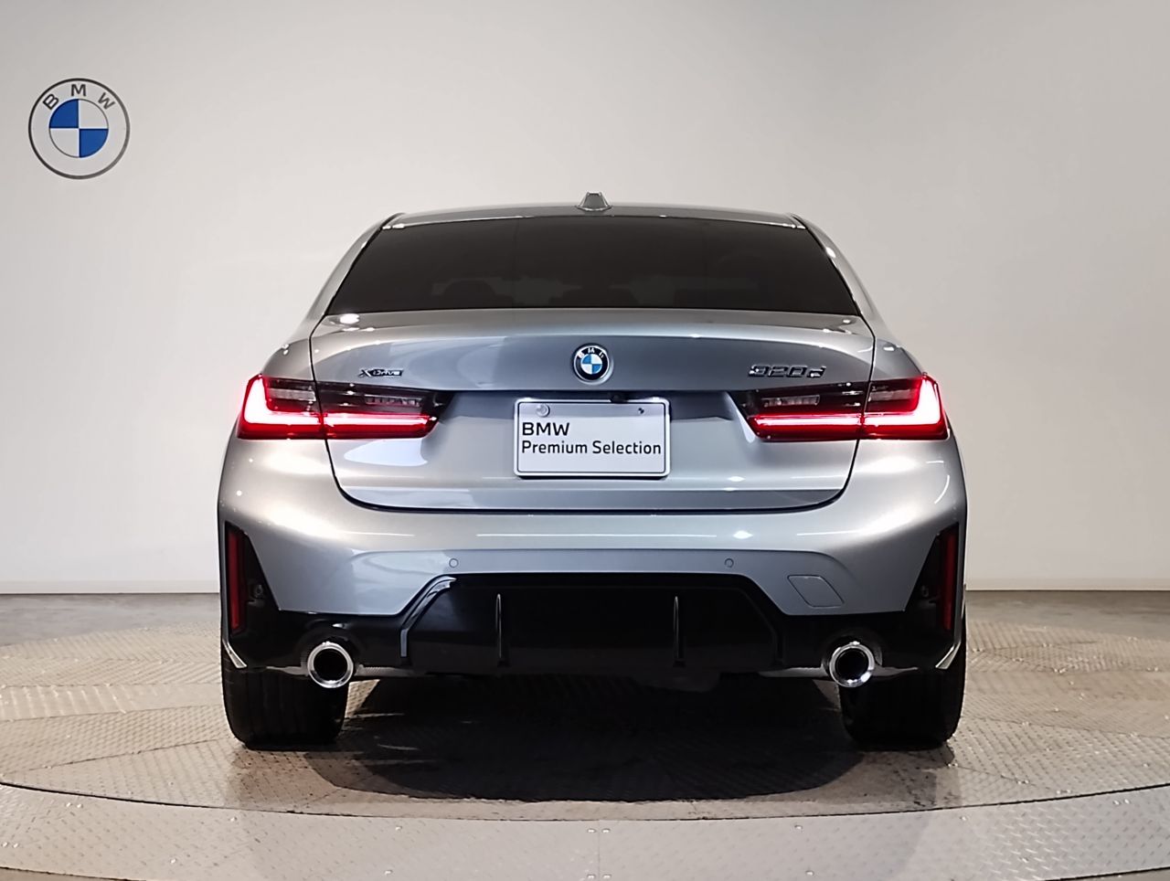 320d xDrive Berline RHD