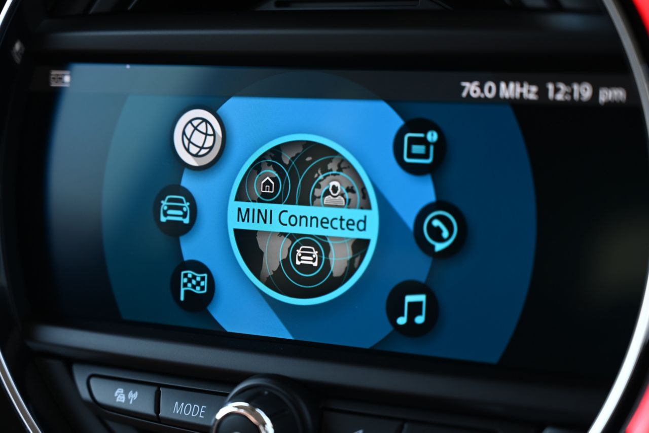 F56 COOPER D (AT)