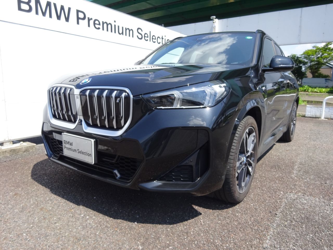 U11 iX1 xDrive30