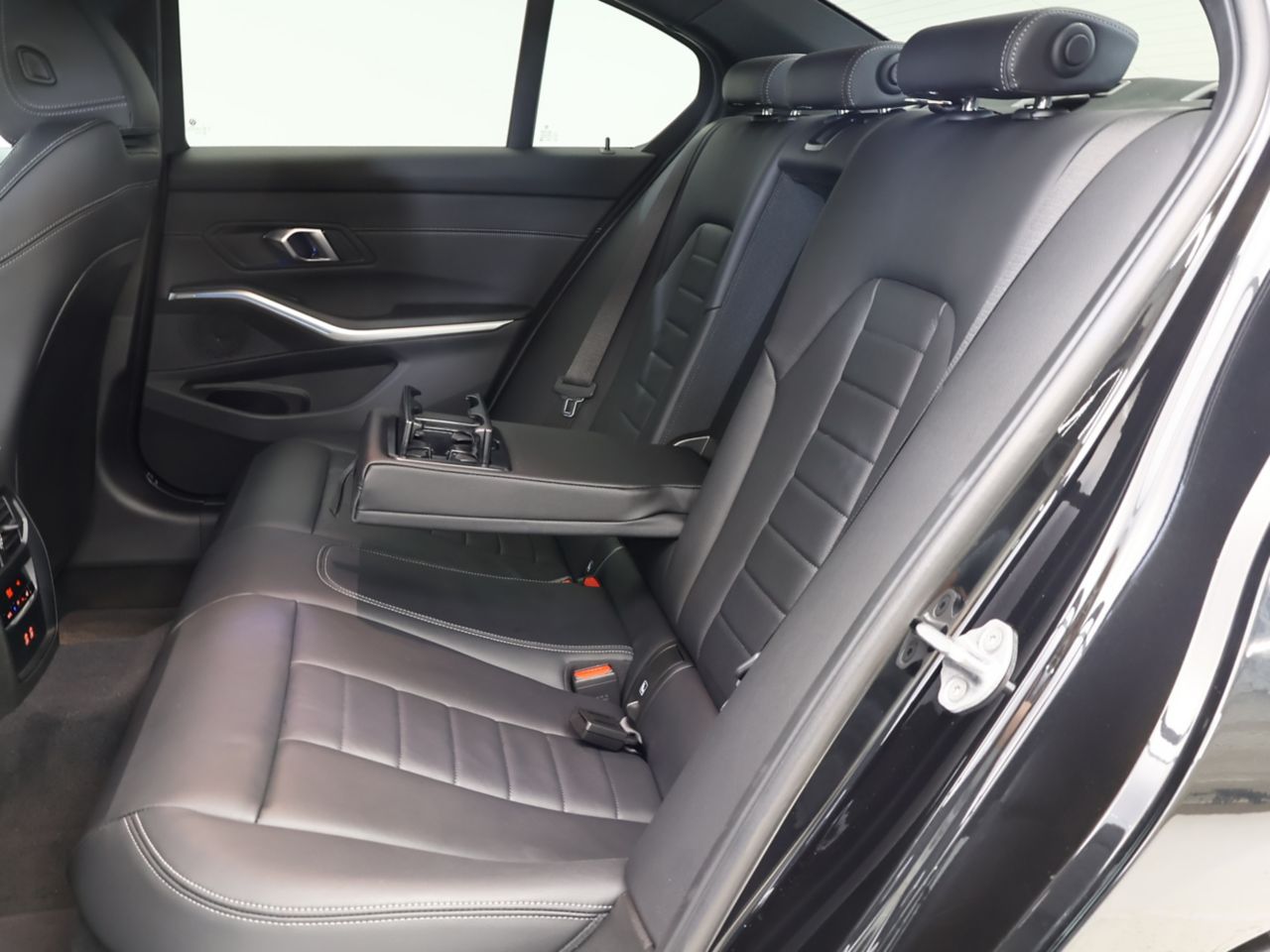 G20 320i Saloon LCI RHD MX