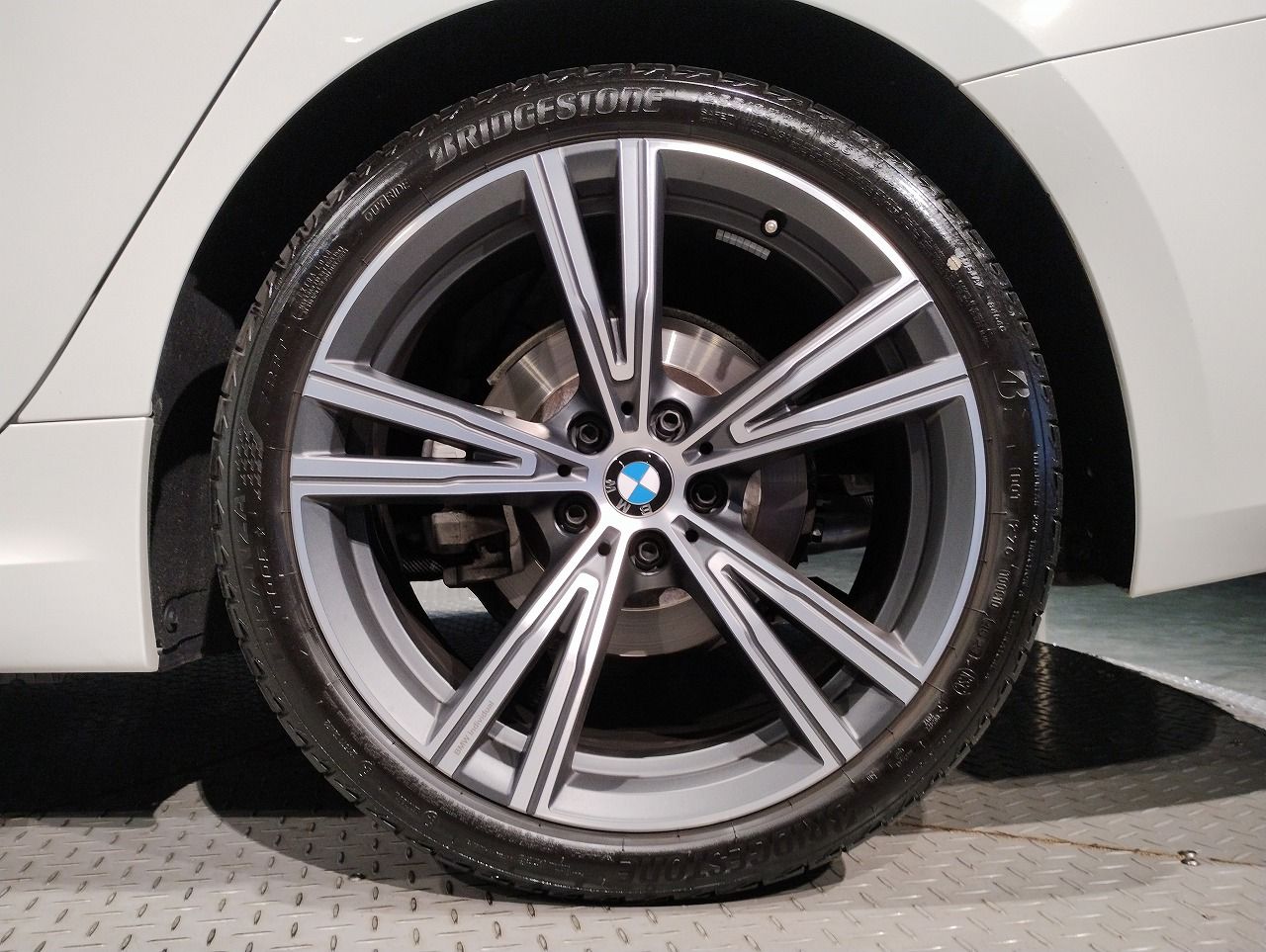 320d xDrive Berline RHD
