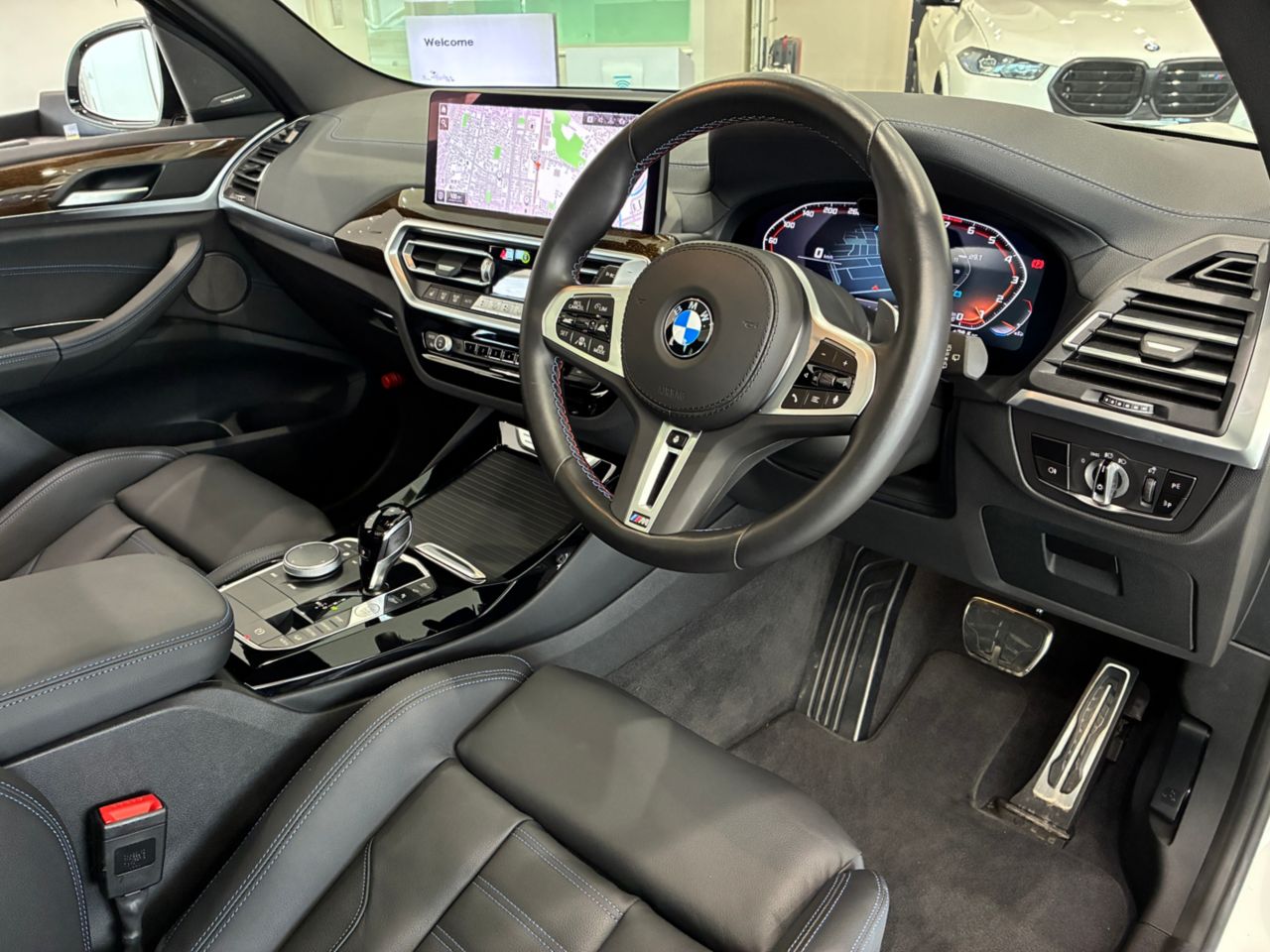 G01 X3 M40i RHD LCI ZA