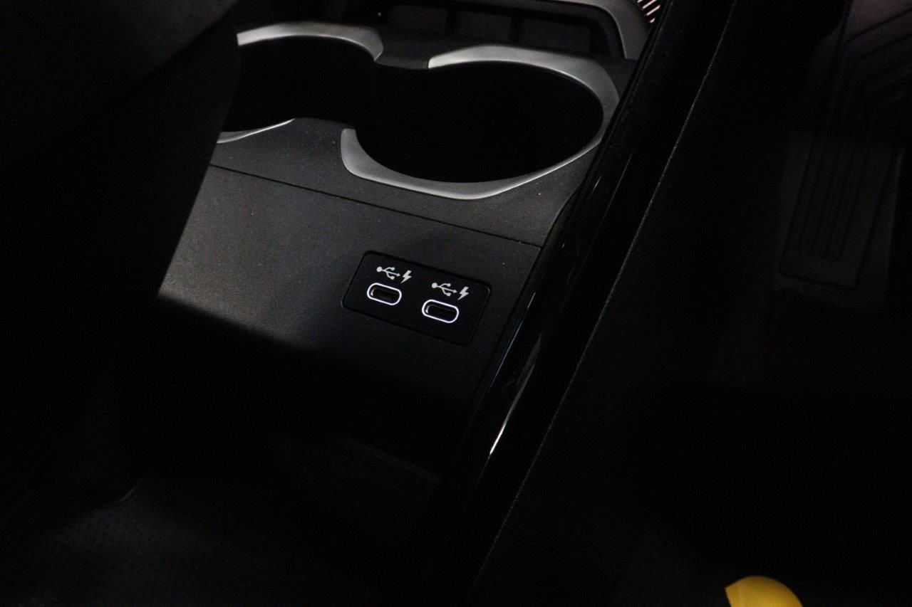 X2 M35i xDrive RHD