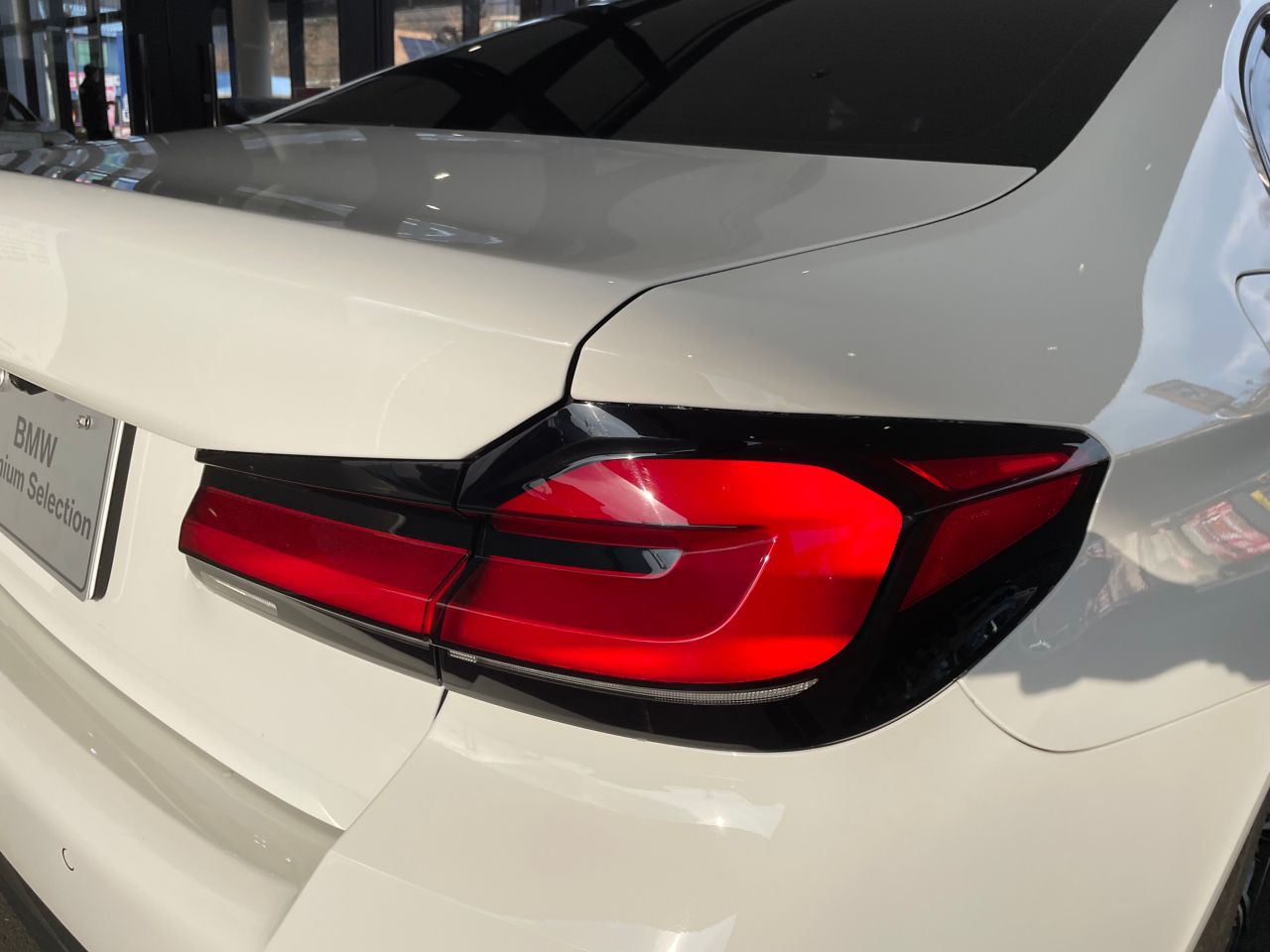 520d xDrive Sedan RHD