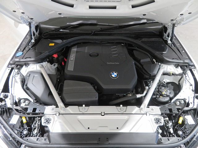 G** 4**i C********** B** 2**i RHD