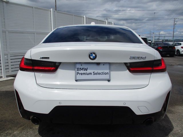 320d xDrive Berline RHD